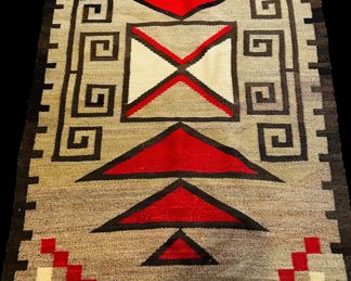 58 1/2”x32”
Navajo rug