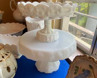 Cake stands