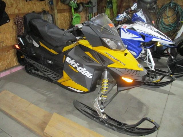 2012 Ski-doo TNT Rotax 800R E-Tec Snowmobile