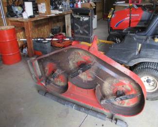 Simplicity Conquest 18HP Riding Lawnmower