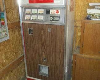 Vintage Coca-Cola Vending Machine (Running Condition)