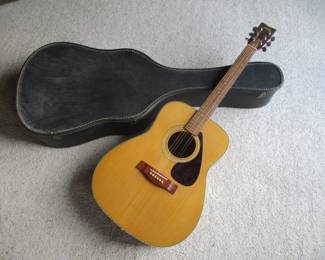 Yamaha FG-335 Acoustic Guitar