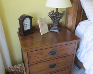 Red Oak Night Stand Set By Intercon