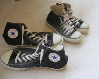 Converse Tennis Shoes