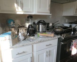 Great small appliances including aqua Kitchen Aid, Vitamix and more