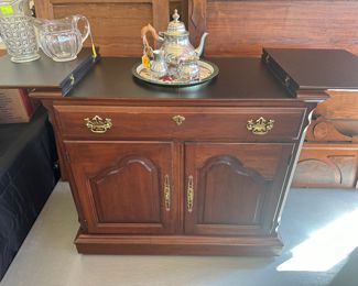 Pennsylvania House Sideboard/server, has wheels, top folds in