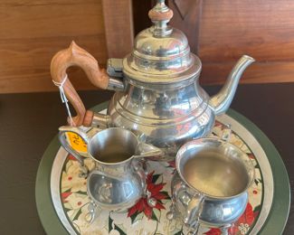 Vintage Colonial Williamsburg pewter tea set
