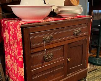 Early washstand