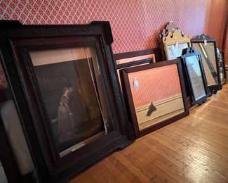 PICTURE FRAMES