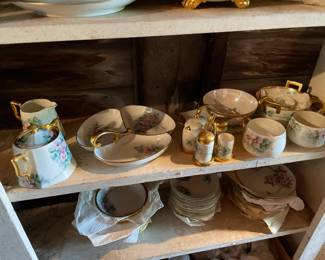 Several full sets of China