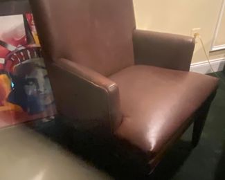 LEATHER CHAIR