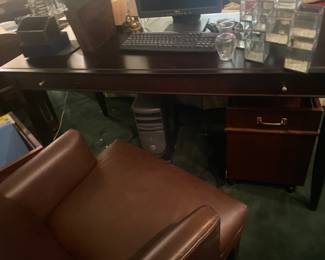 BARONET DESK(MADE IN CANADA) AND LEATHER CHAIR