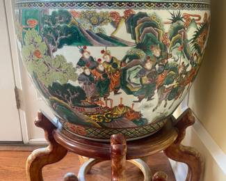 BEAUTIFUL CHINESE KOI BOWL W/TOPIARY