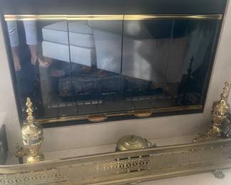 BRASS FIREPLACE FENCE