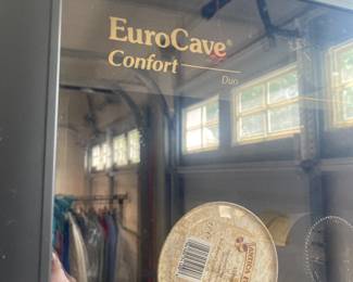 EURO CAVE WINE FRIDGE