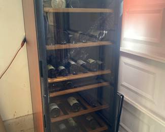 EURO CAVE WINE FRIDGE