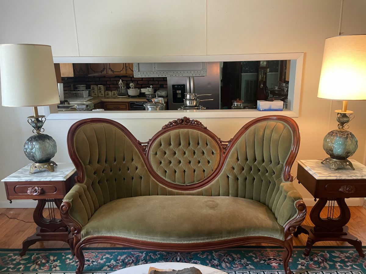 Estate Sale of Coleman and Frances Bowen starts on 9/8/2023