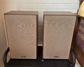 Pair of Advent Speakers