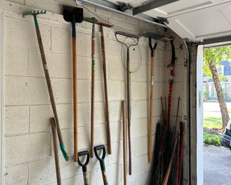 Garden Utensils 