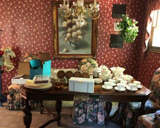 Table is for sale too