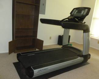 Life Fitness Treadmill 