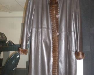 Full pic of previous coat  but the color is more accurate in the other pic..gorgeous coat!