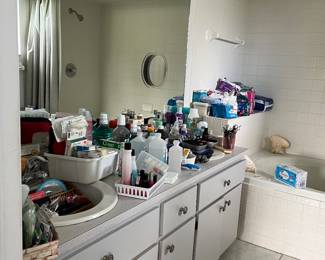 The usual toiletries 