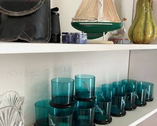 Very large set of hi ball glasses