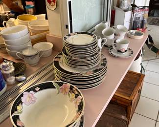 A few sets of dishes
