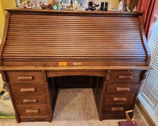 Roll Top Desk made by David Ramsey