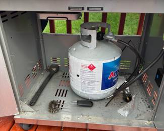 Outdoor Monument Grill