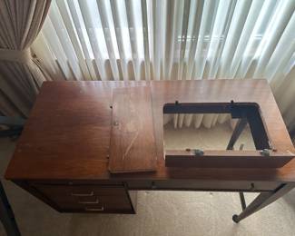 Sewing table