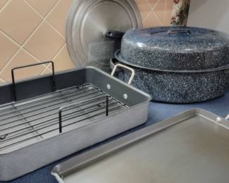 Roasters, etc...get ready for cooking your delicious upcoming holiday meals !