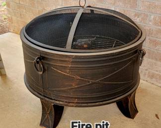 Cool fire pit for the upcoming COZY evenings