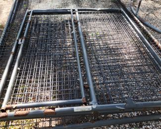 Dog Kennel - Just needs put together