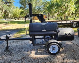 BBQ Pit on Wheels - Excellent Condition 