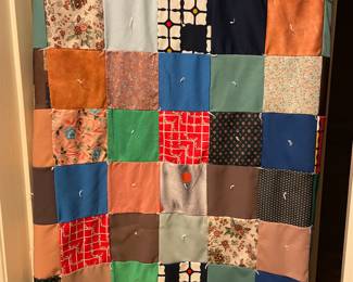 Tied block quilt