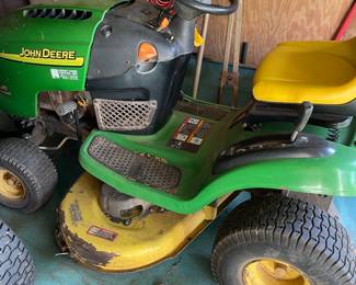 John Deere riding mower