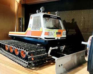 Vintage RC Construction Tank Thing w/ Blade