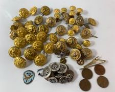 Vintage US Military USN Uniform Buttons, Cufflinks and More

