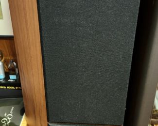 Design Acoustic speaker set