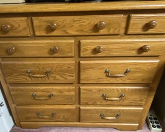 Stanley 11 drawer dresser/cabinet