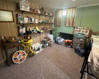 Trunks; Side Tables; Night Stand; Decor; Cables; Afghans; Vases; Picture Frames; White Sewing Machine