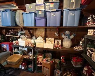 Christmas Decor and TOTES