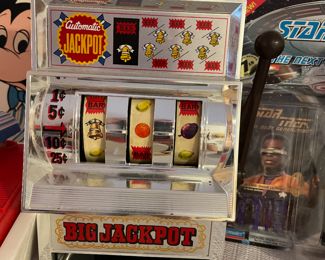 Jackpot Slot Machine. Works