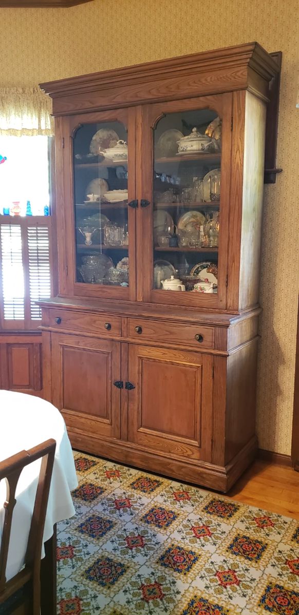 2 piece dining room breakfront hutch