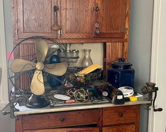 ANTIQUE OAK HOOSIER KITCHEN CABINET