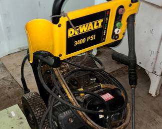 DEWALT 3400 psi GAS POWERED PRESSURE WASHER