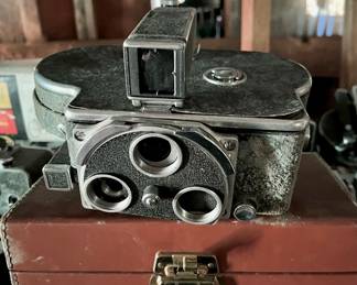 ANTIQUE CAMERA