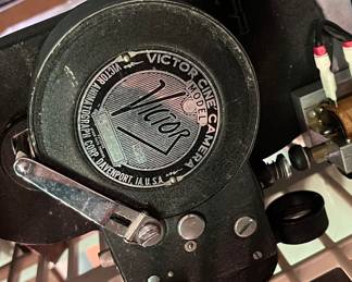 ANTIQUE VICTOR CINE MODEL CAMERA